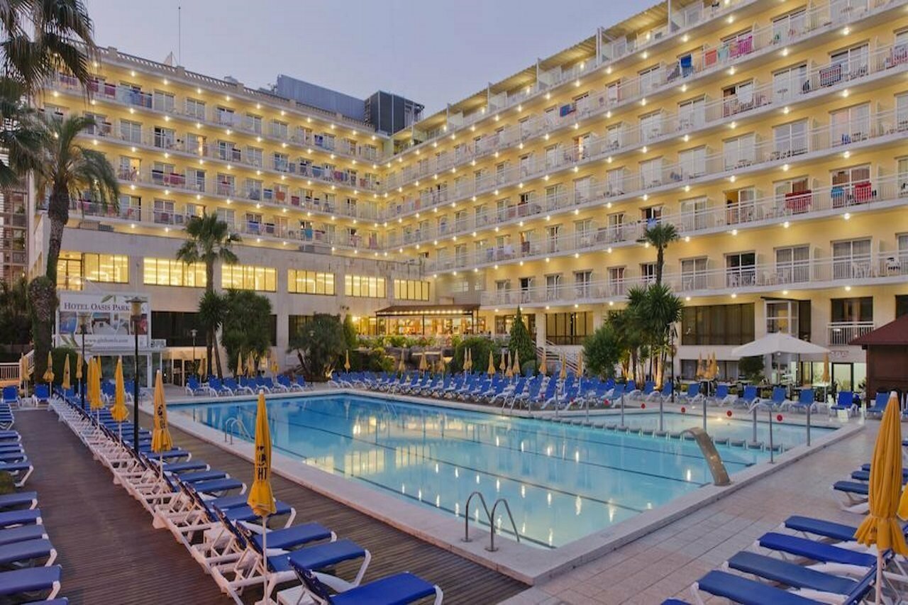 Фото отеля 1