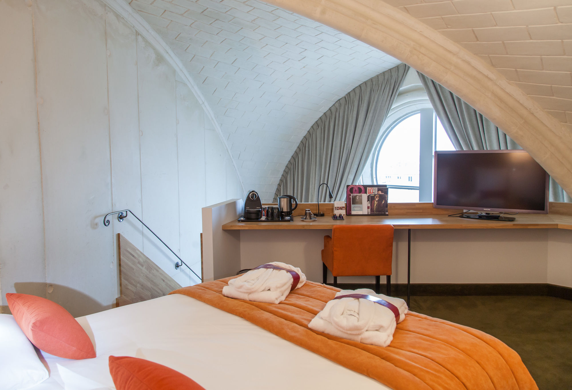 Фото Mercure Poitiers Centre