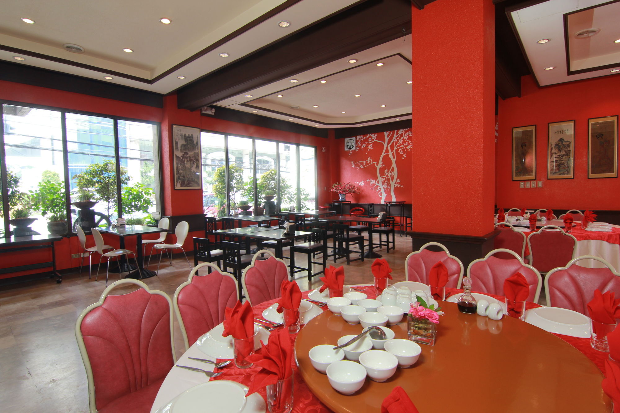 Фото Hotel Supreme