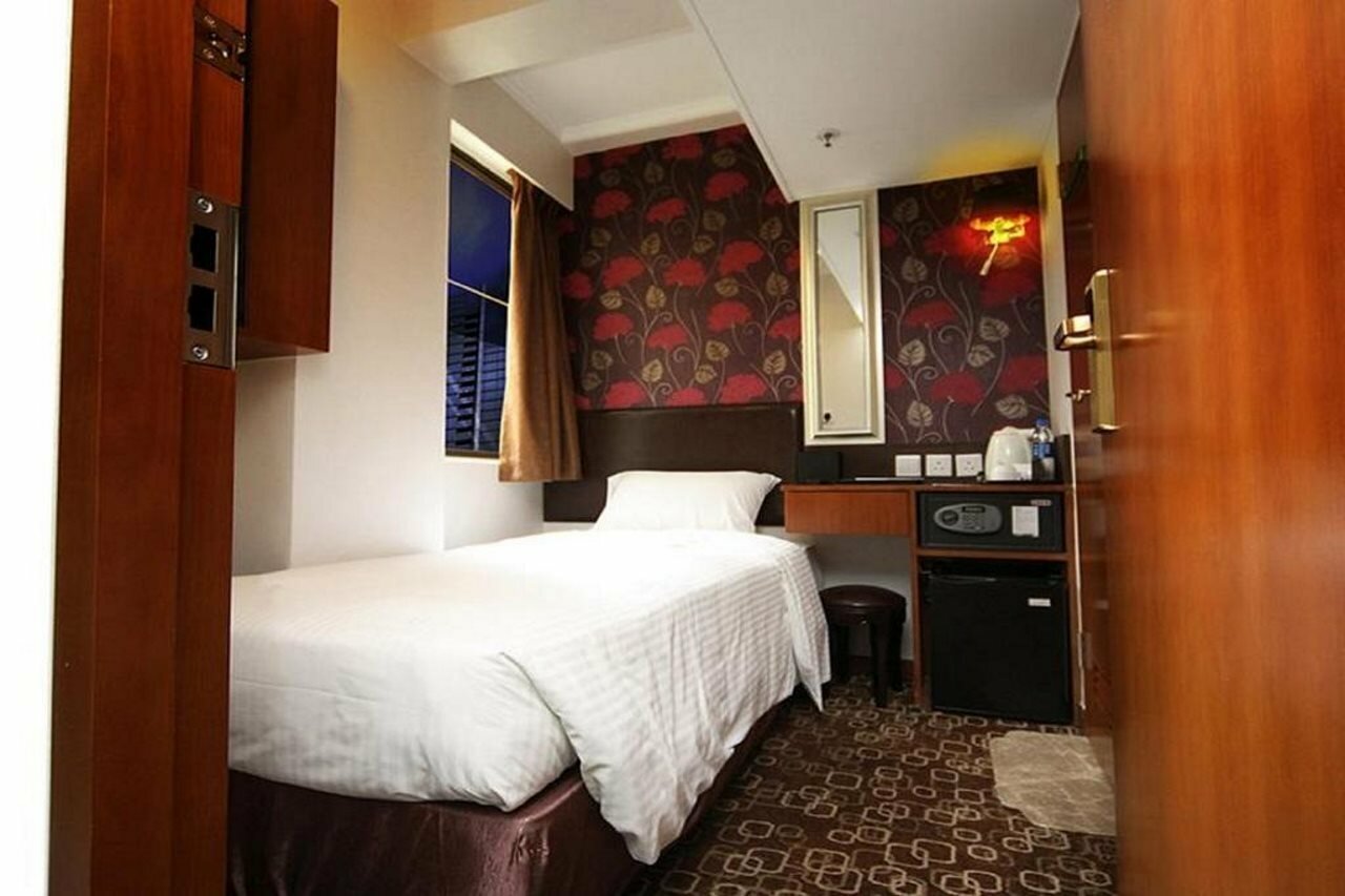 Фото отеля 2