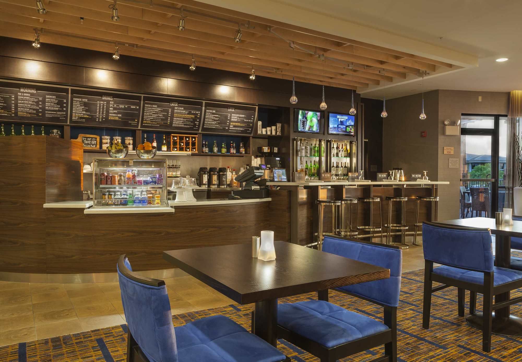 Фото Courtyard Indianapolis Noblesville