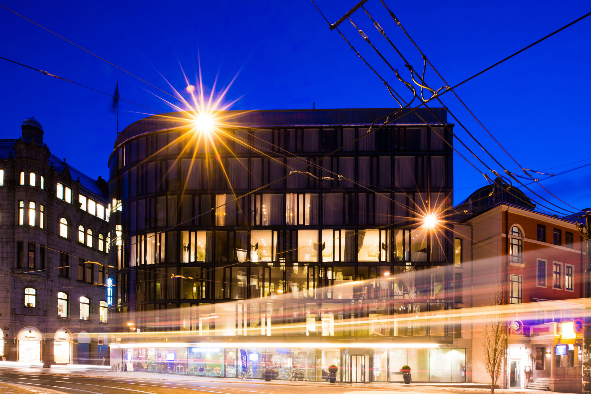 Фото отеля 2