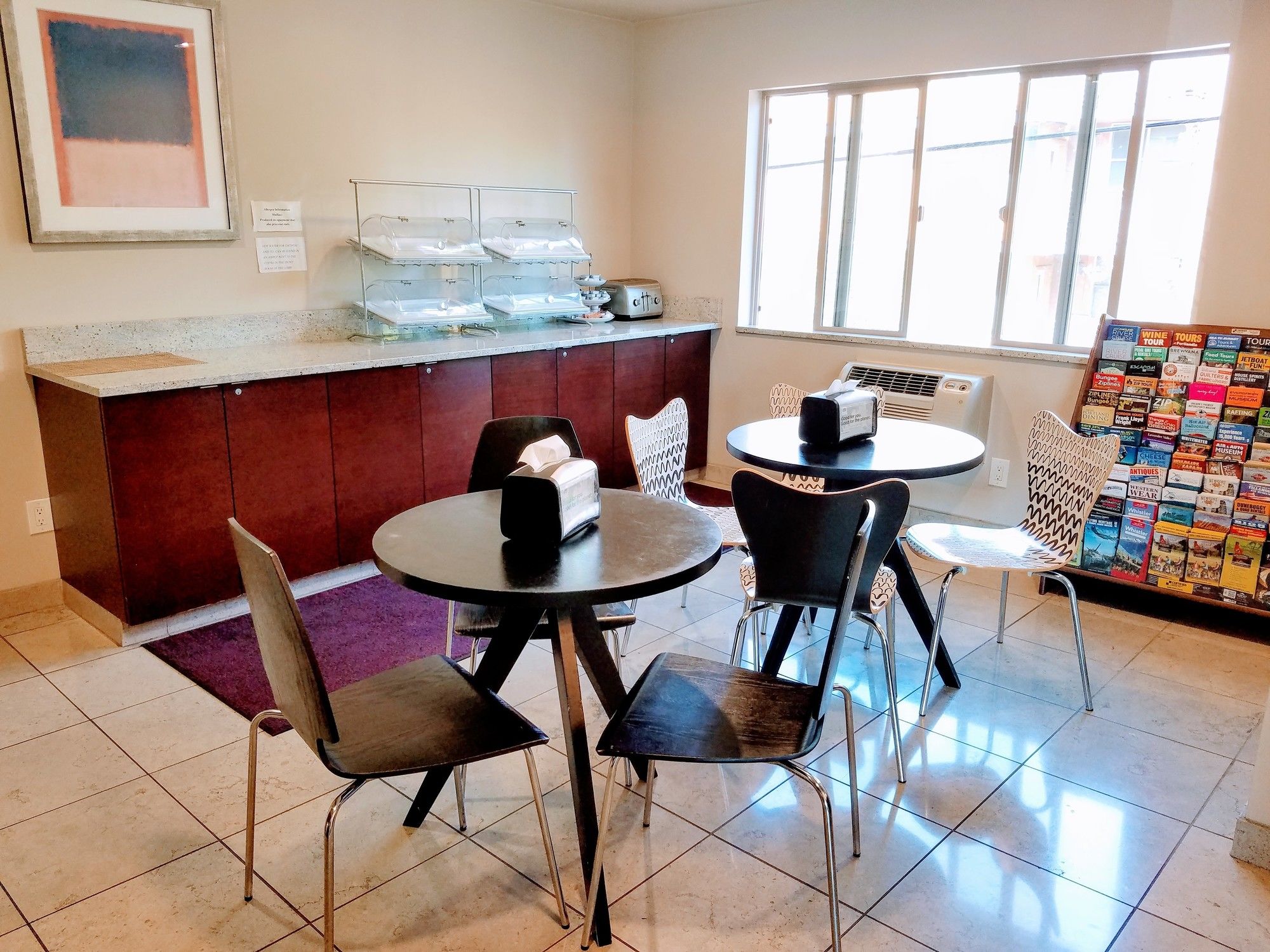 Фото Aladdin Inn & Suites