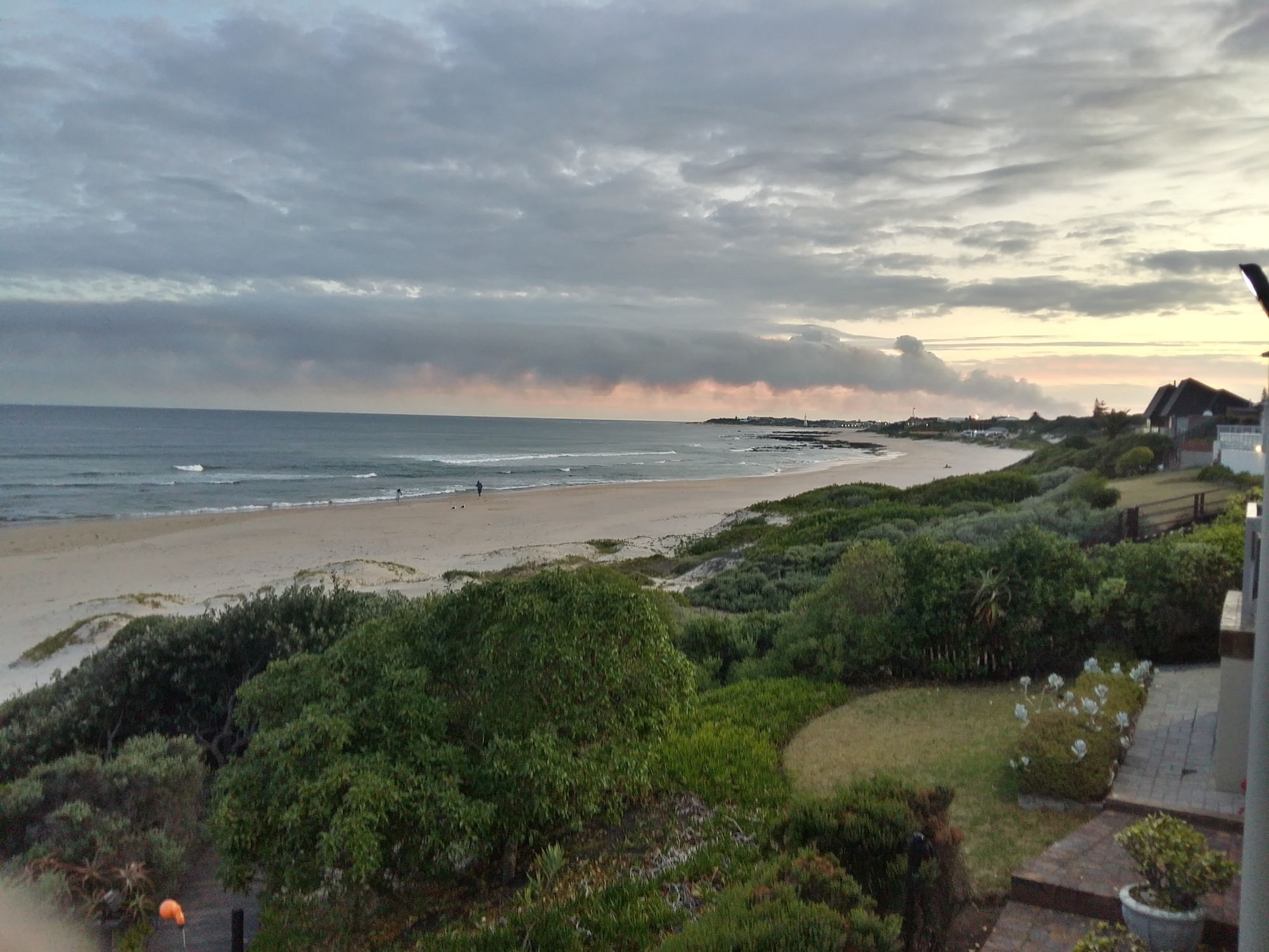 Фото On the Beach Guesthouse