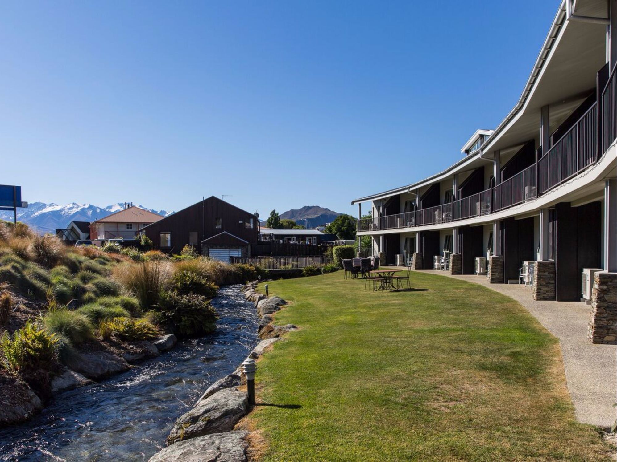 Фото Clearbrook Motels Wanaka