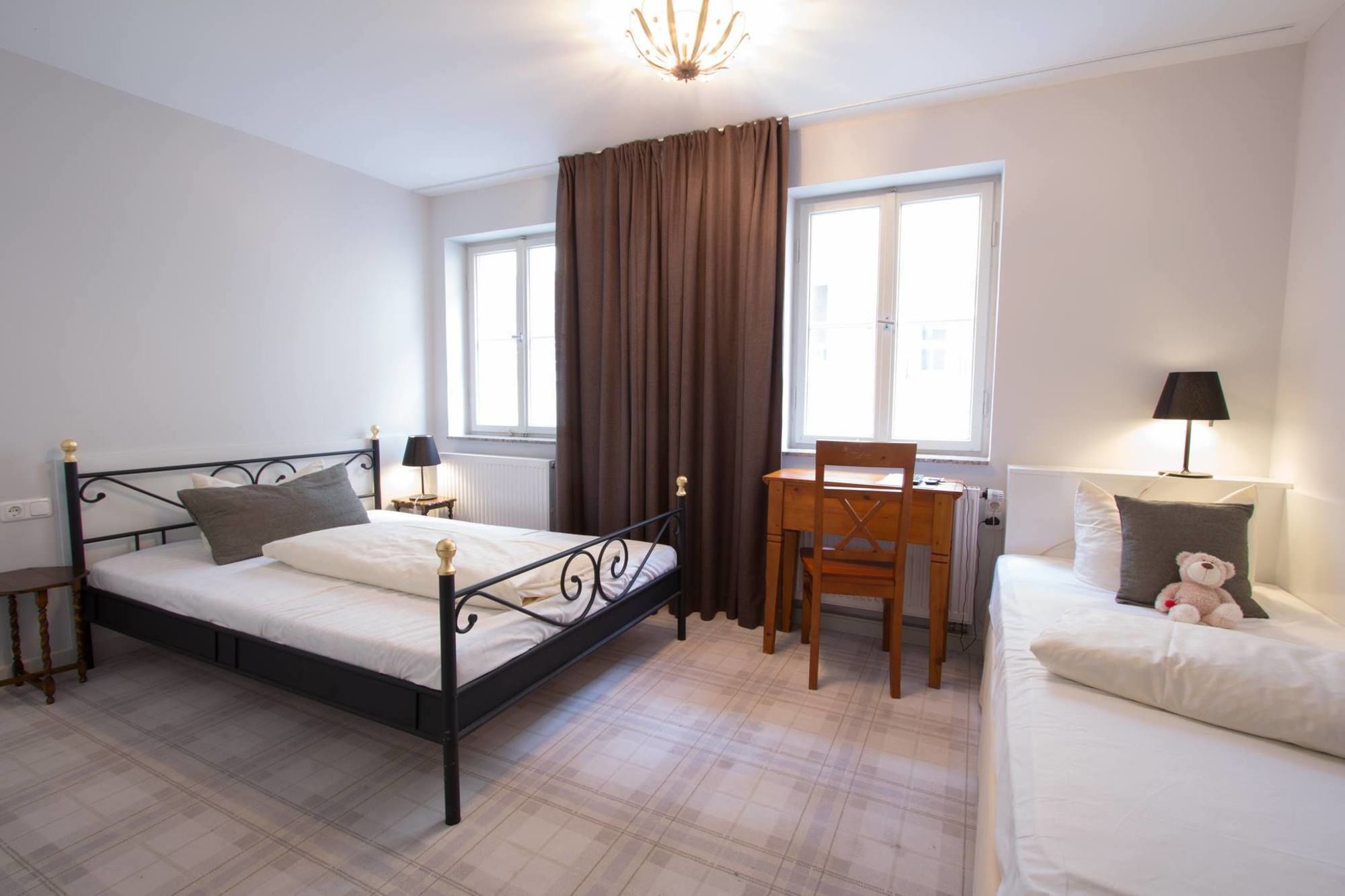 Фото Hotel Goldener Hirsch