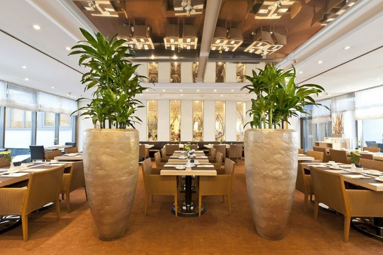 Фото Hotel Dorint An der Messe Koln