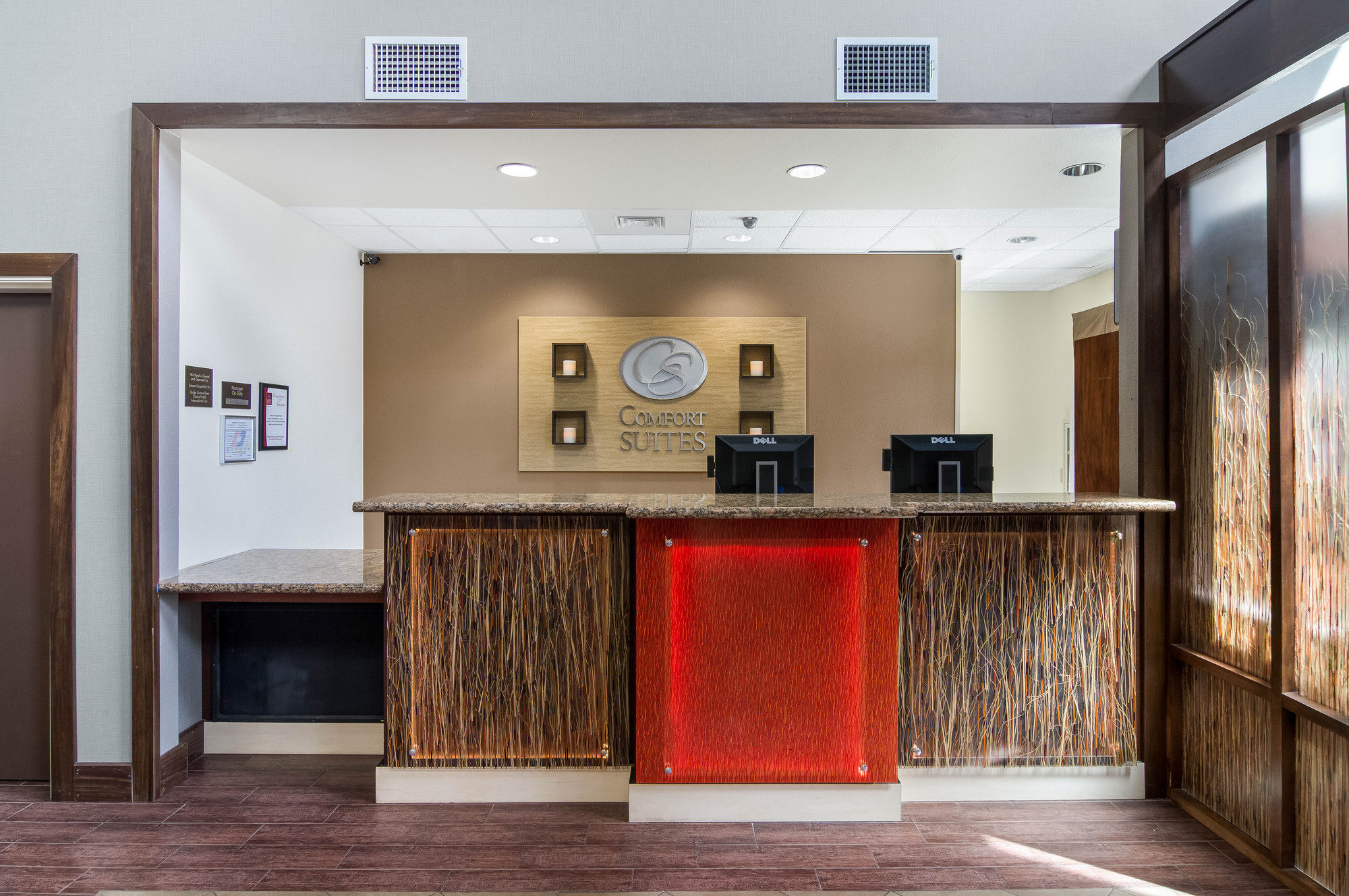 Фото Comfort Suites Odessa