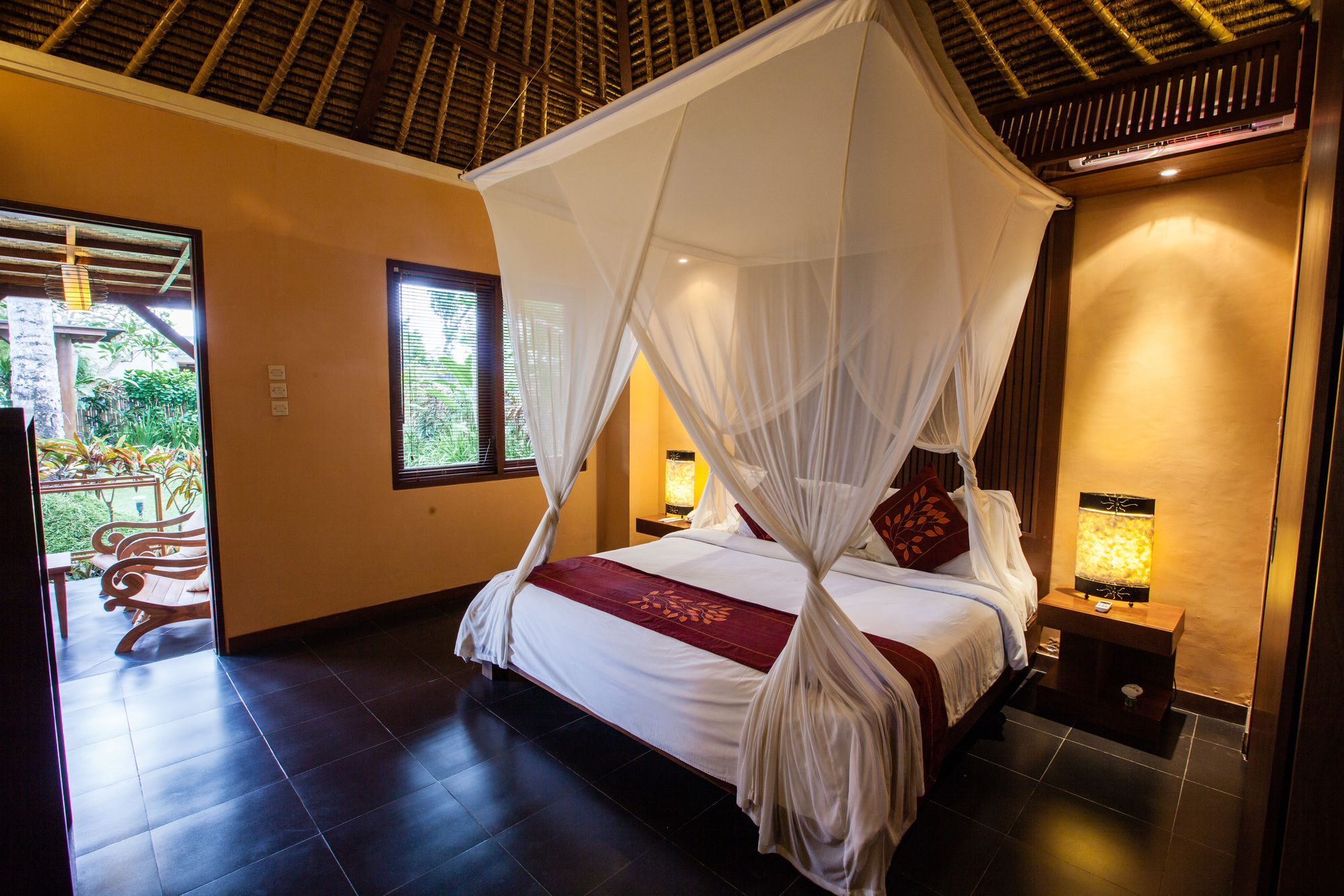 Фото Nirwana Beach & Resort