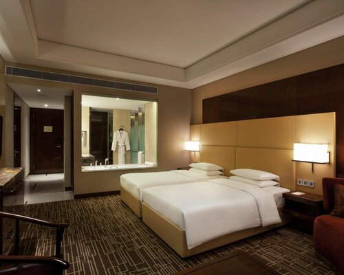 Внешний вид отеля Hyatt Regency Jinan в Цзинани, фото 2