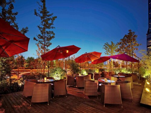 Внешний вид отеля Novotel Zhengzhou Convention Centre Hotel в Чжэнчжоу, фото 2