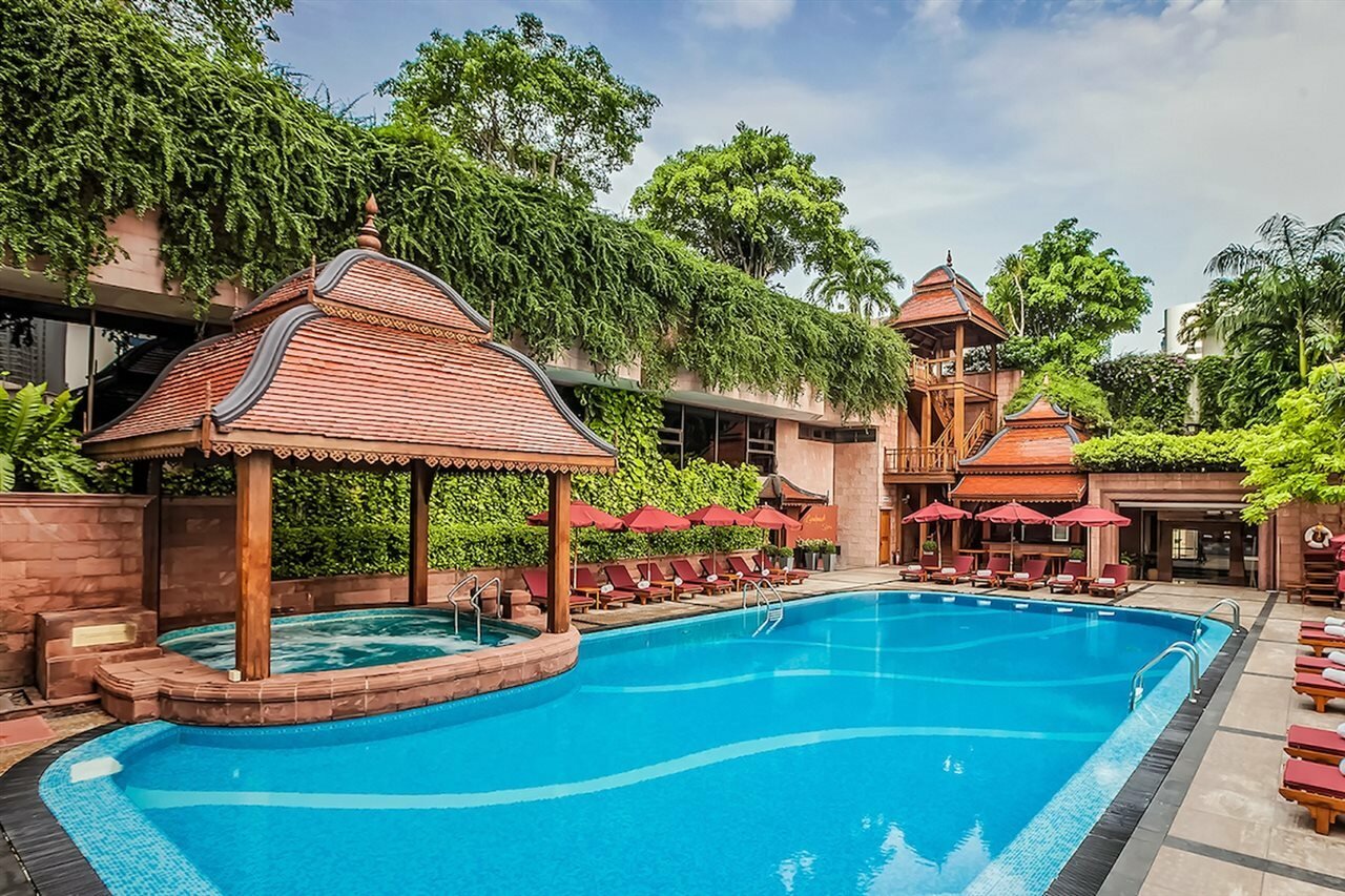 Фото отеля 2