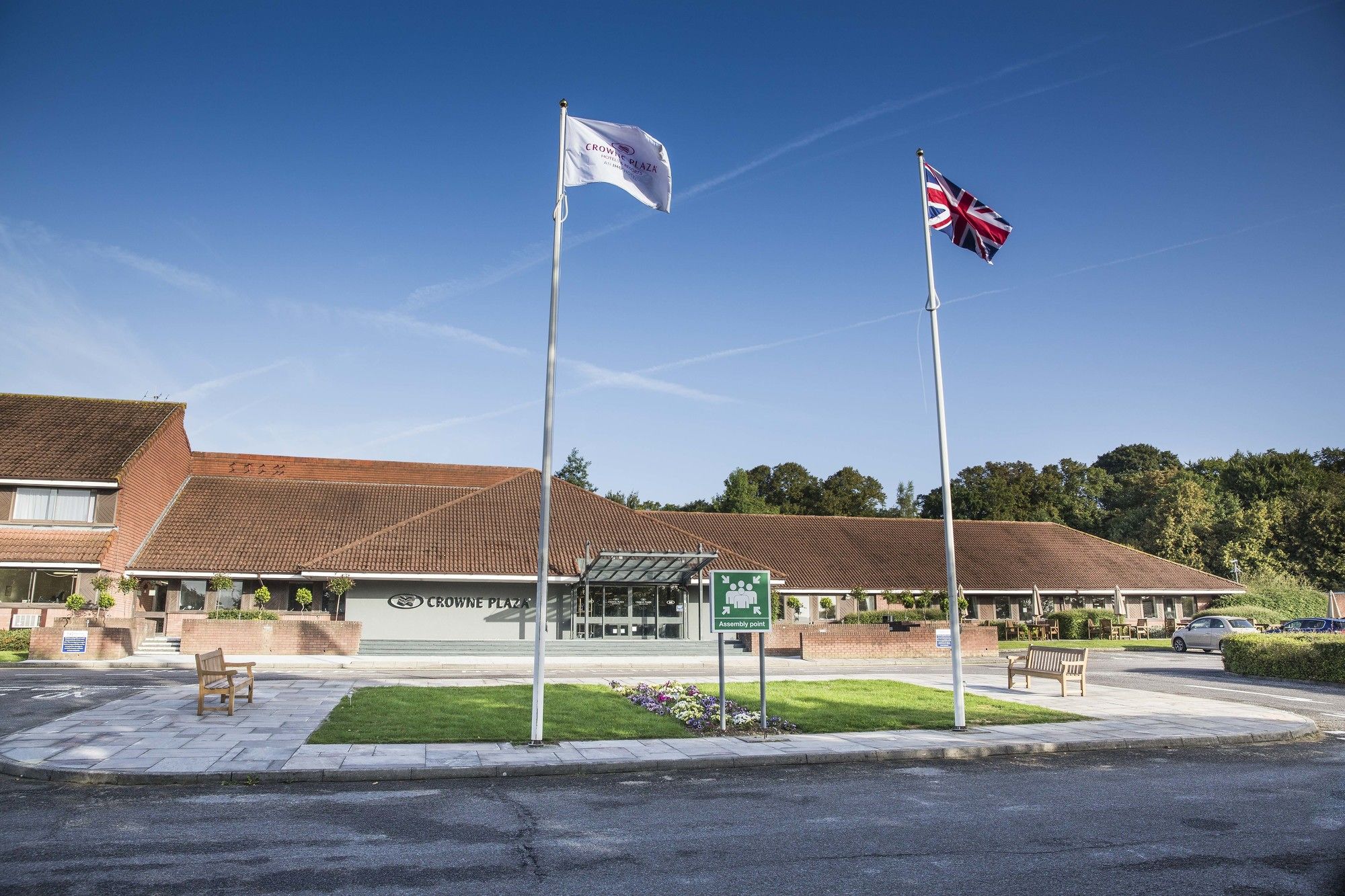 Фото Crowne Plaza Basingstoke