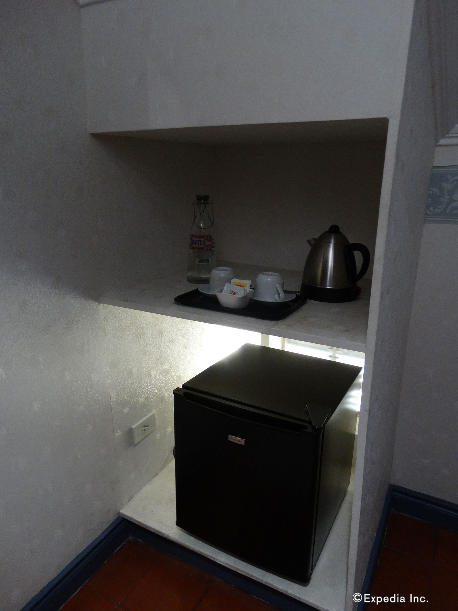 Фото White Knight Hotel Intramuros