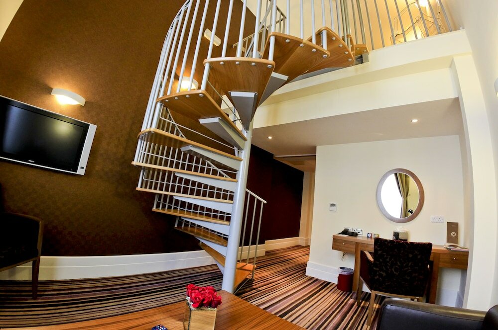 Фото Leopold Hotel