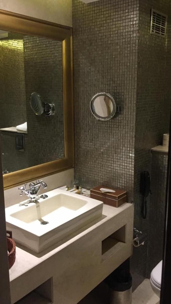 Фото The Piccadily Chandigarh