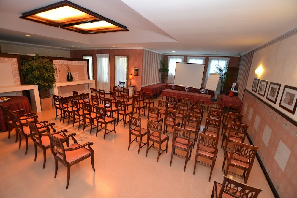 Фото Hotel Enrichetta