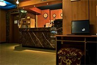 Фото Hotel At Home