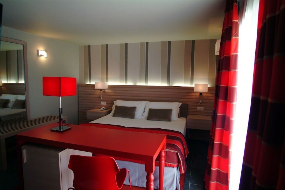 Фото Hotel El Homs Palace