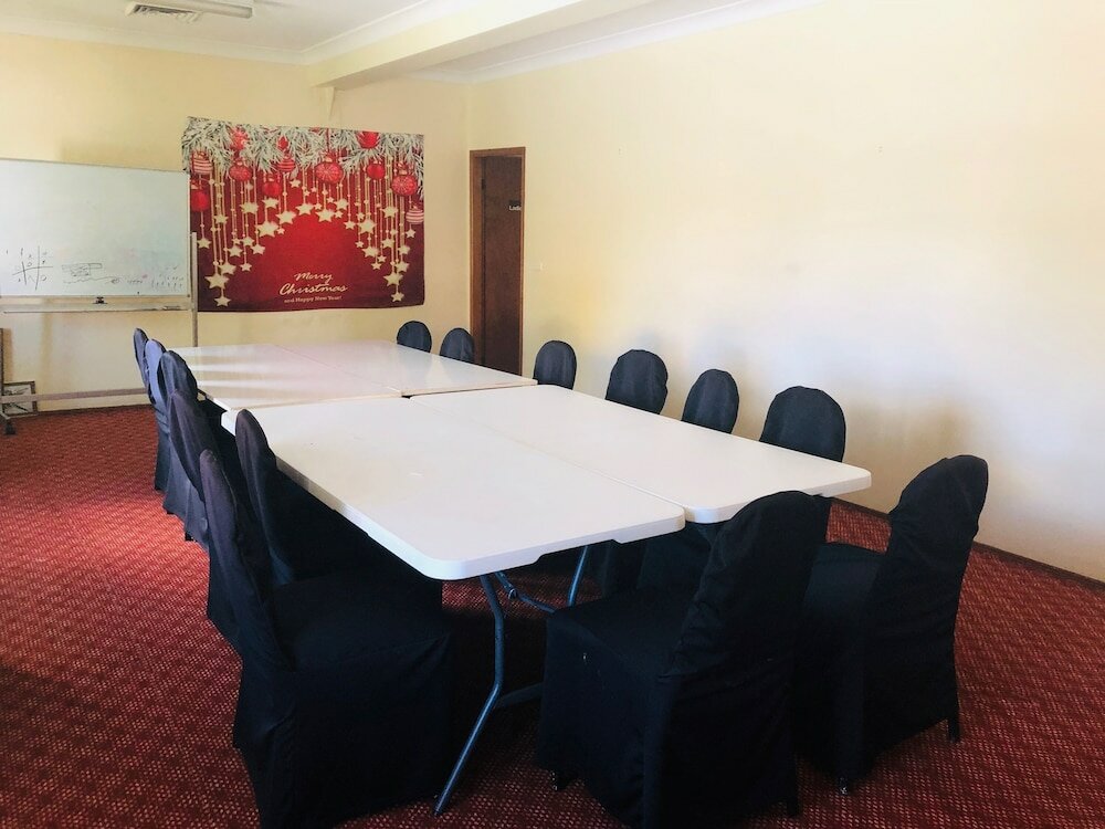 Фото Campbelltown Colonial Motor Inn