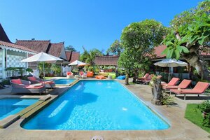 Гостиница Hotel Puri Tempo Doeloe