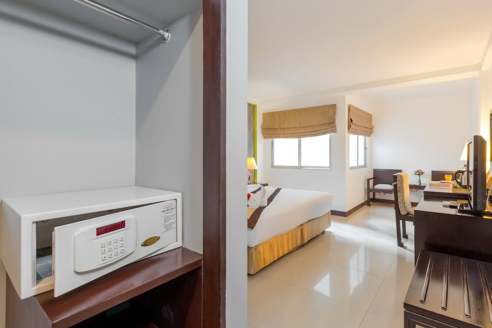 Фото The Golden Ville Boutique Hotel