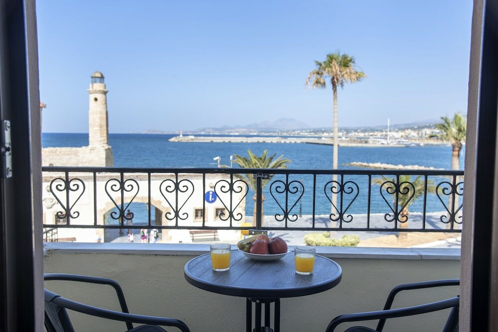 Фото Faros Beach