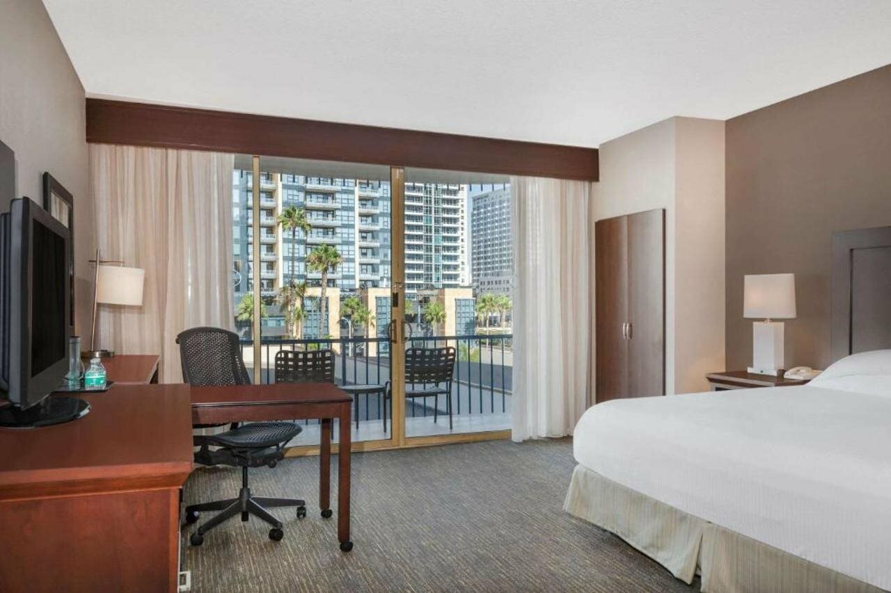 Фото Wyndham San Diego Bayside