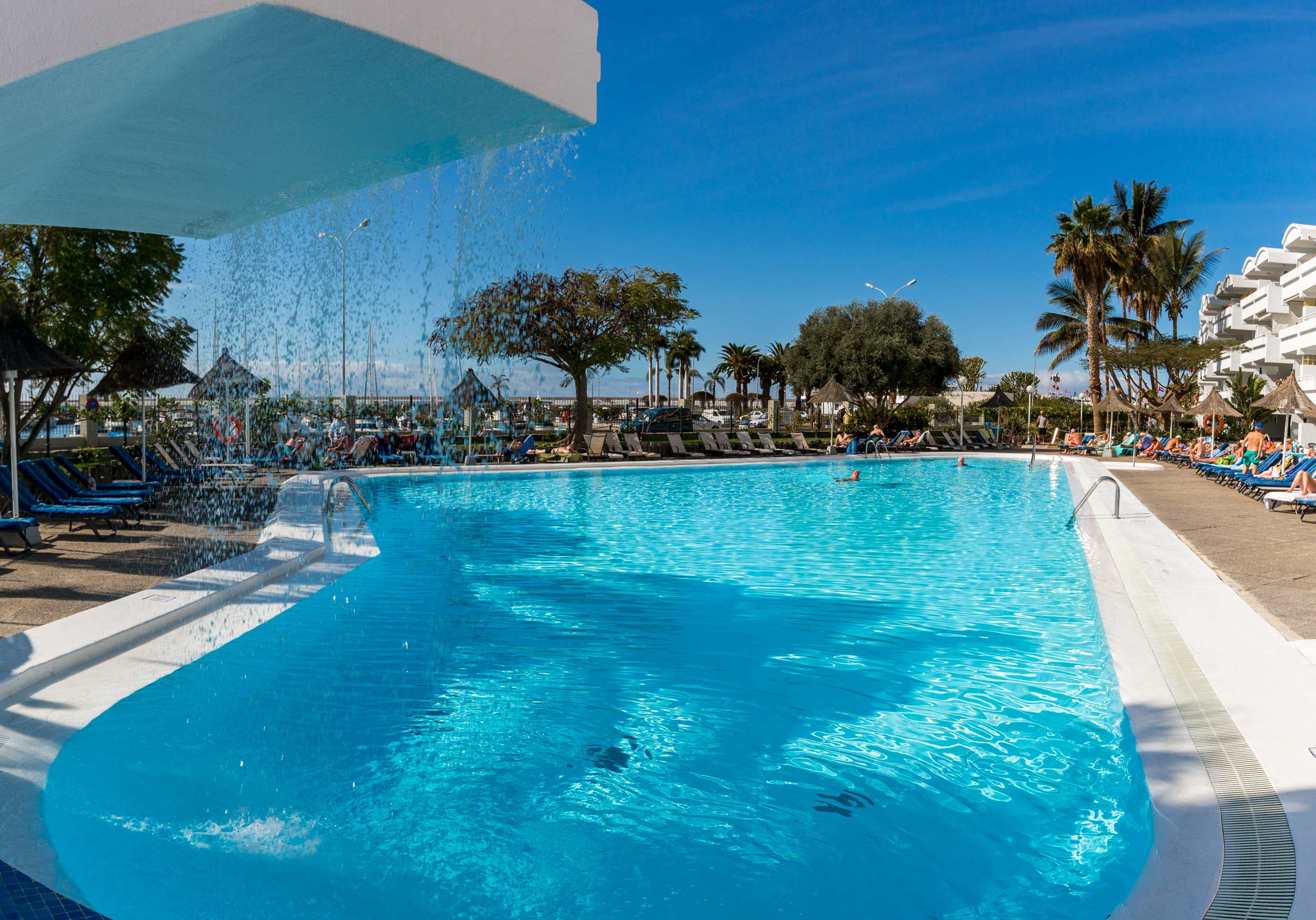 Фото Apartamentos Portonovo