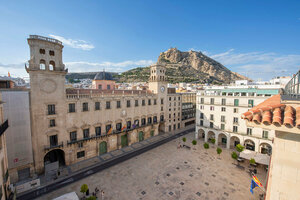 Гостиница Eurostars Mediterranea Plaza