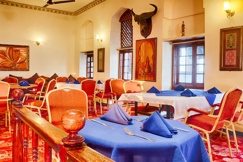 Фото Africa House Hotel