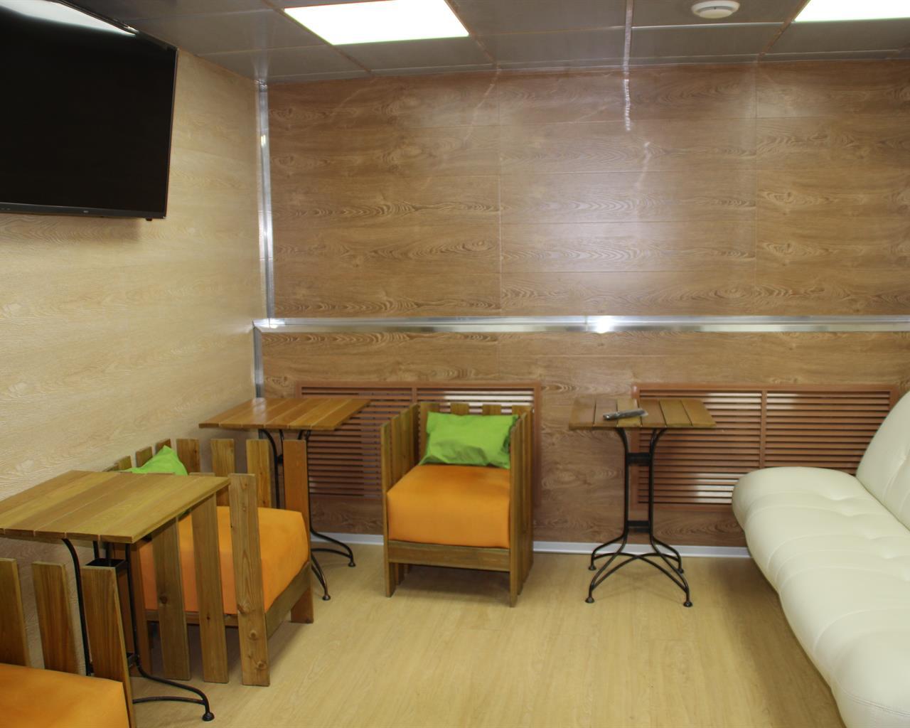 Фото Монерон