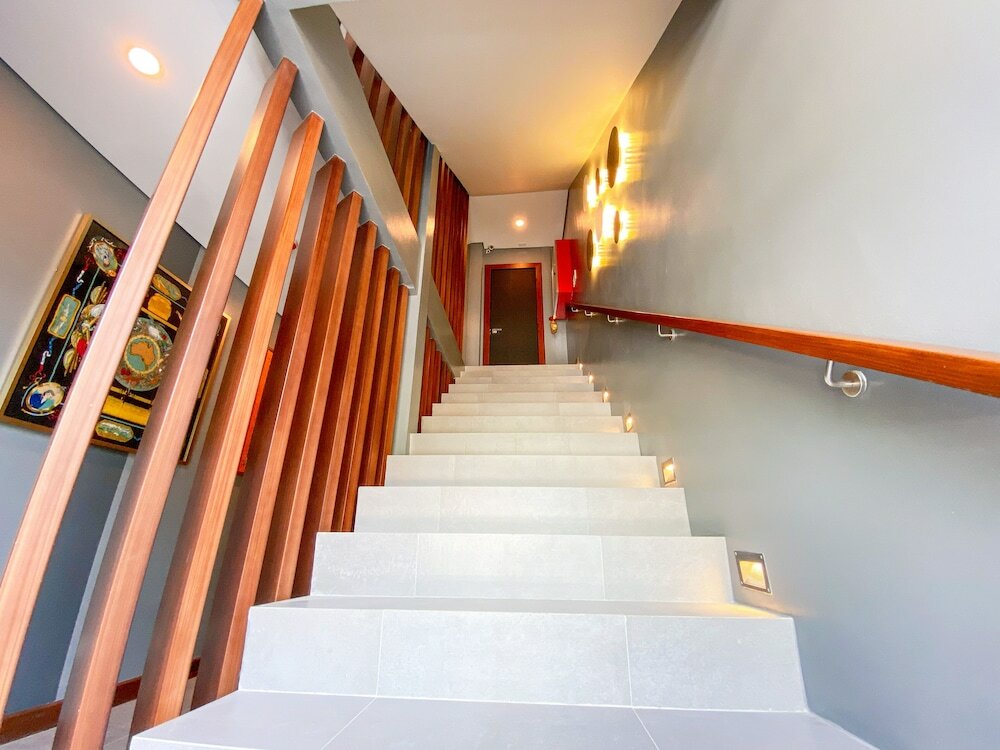 Фото Unwnd Flats Makati