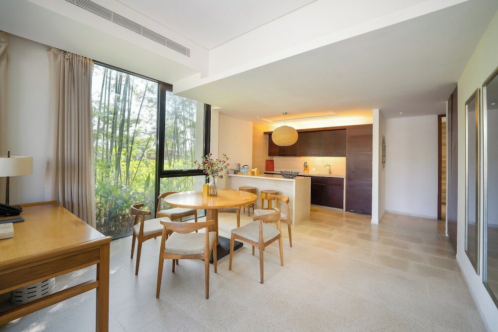 Фото Collections Apartment in Danang Resort