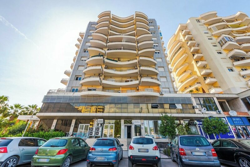 Апартаменты Kondo Stays - City Center Apartments во Влёре