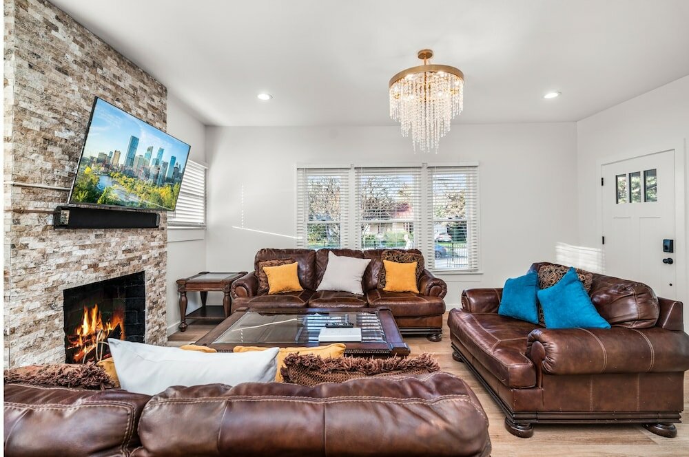 Фото Bold Bright 4br/3.5full Baths Near Riverwalk Dtown