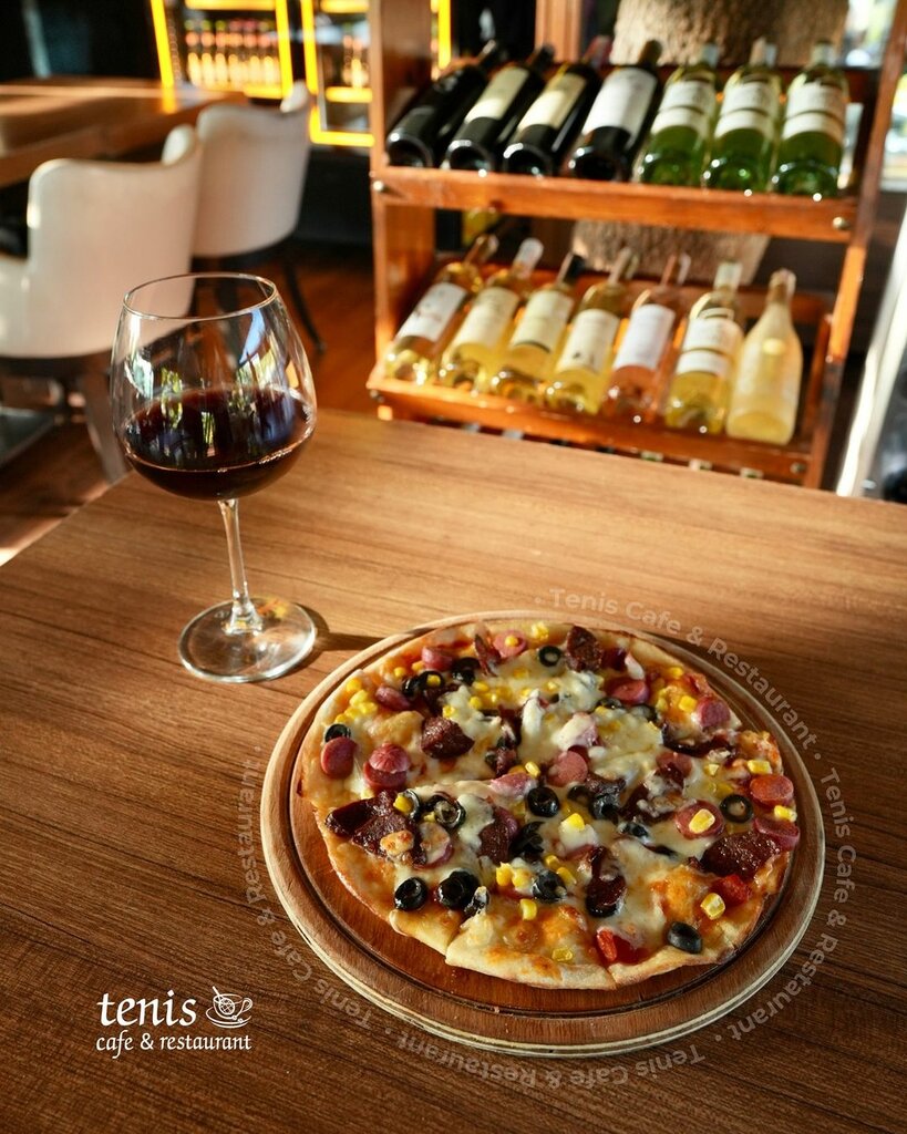 Kafe Tenis Cafe & Restaurant, İstanbul, foto