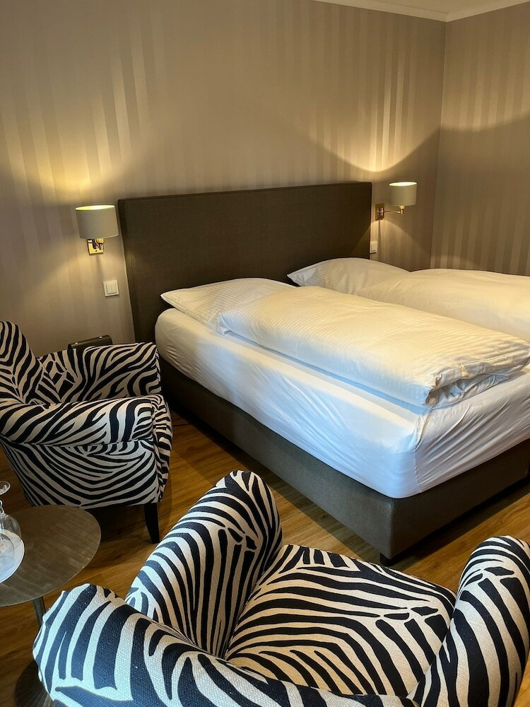 Фото Hotel Restaurant Vinothek Lamm