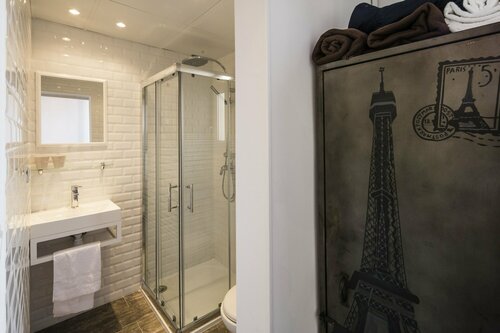Гостиница Chanteclair Hotel в Каннах