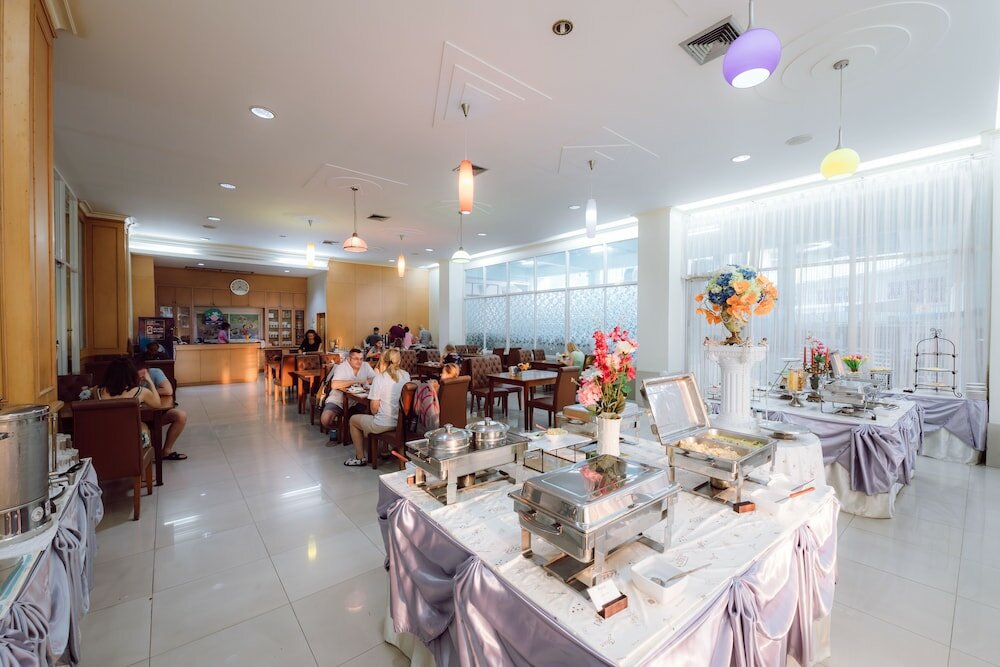 Фото Morakot Hotel Chumphon