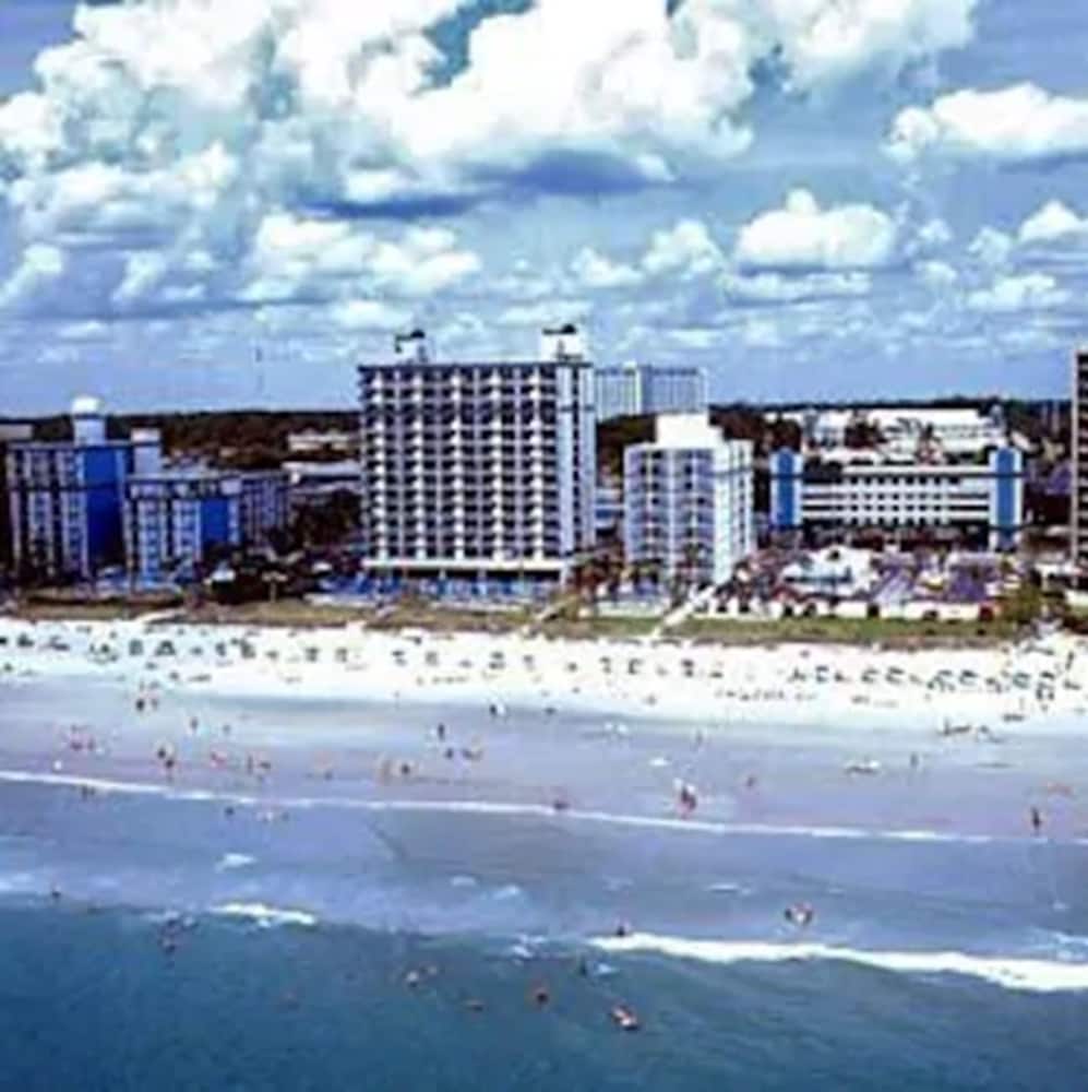 Фото Boardwalk Beach Resort