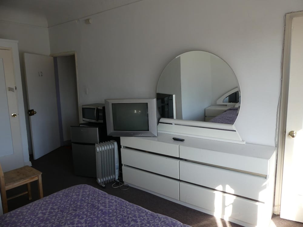 Фото Wilshire Orange Hotel