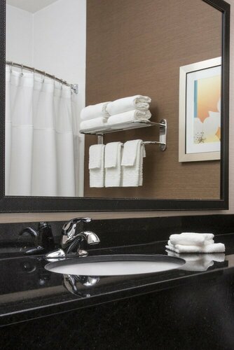 Гостиница Fairfield Inn & Suites Quincy в Куинси