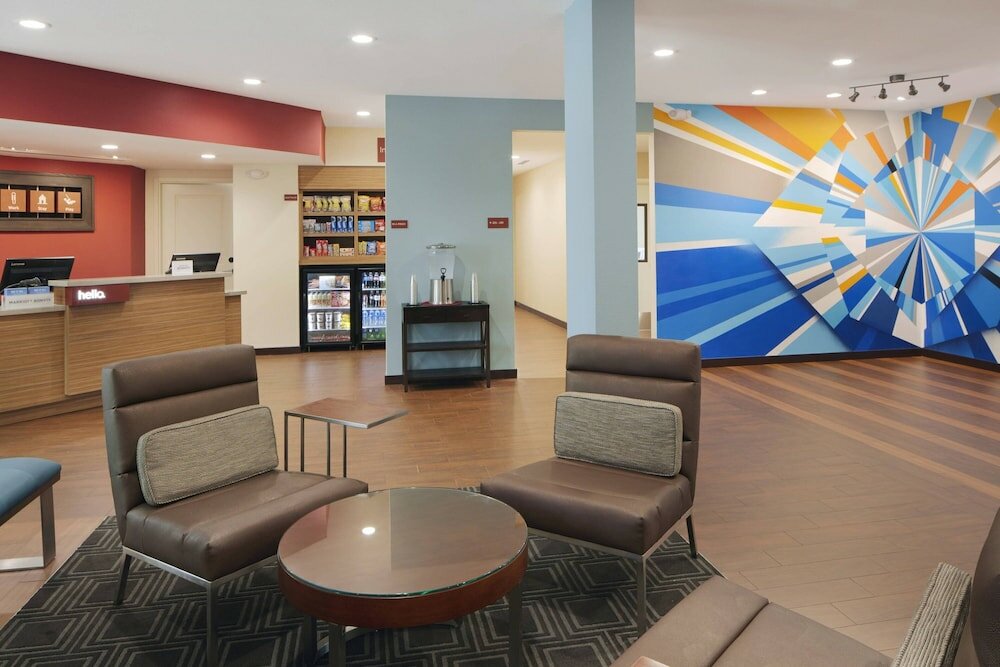 Фото TownePlace Suites by Marriott Tampa South