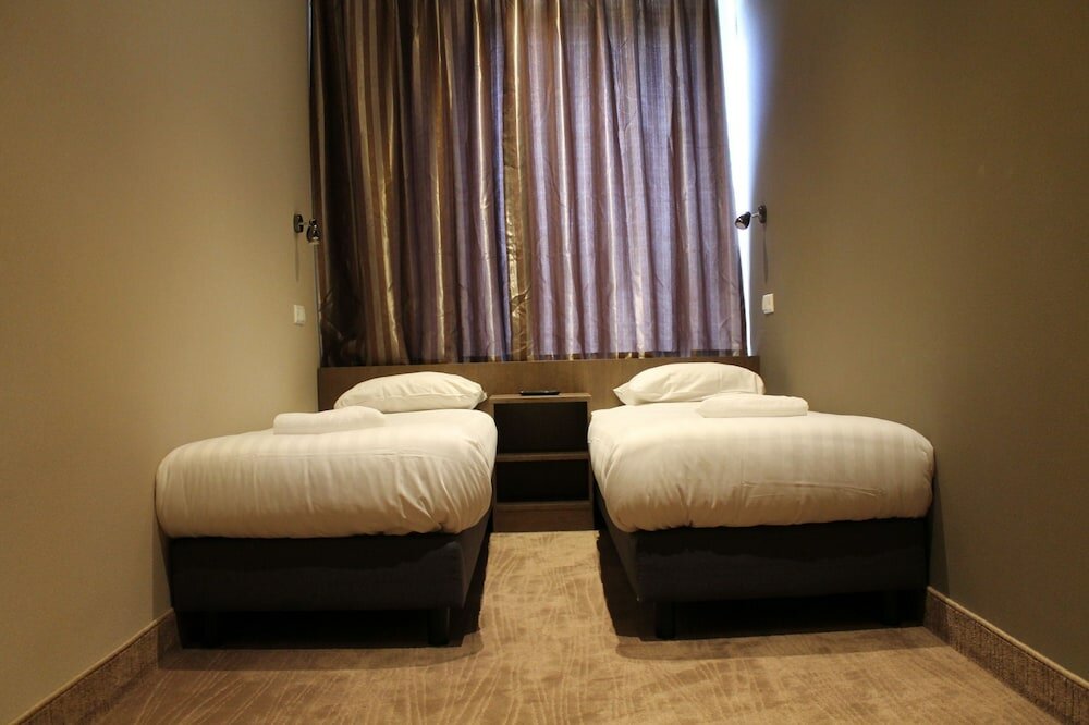 Фото Hotel Blossoms