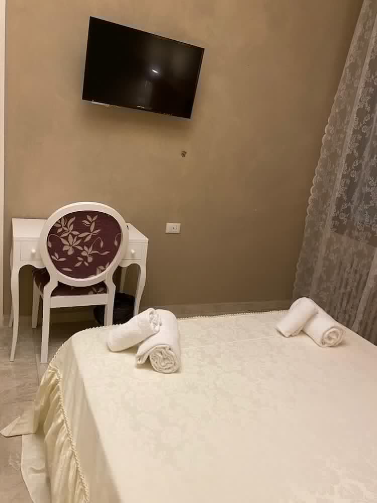 Фото Calais Milan Boutique Hotel