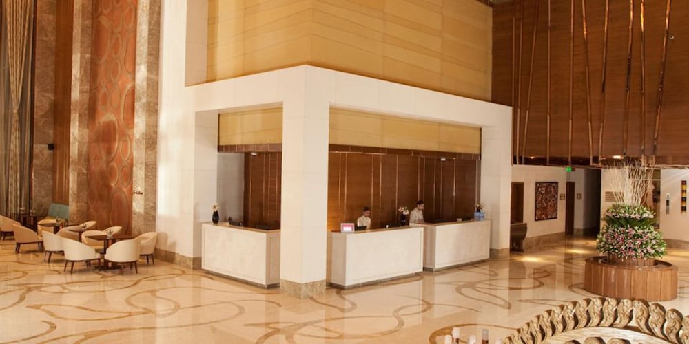 Фото Crowne Plaza New Delhi Okhla