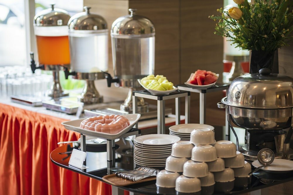 Фото The Gloria Suites Jakarta