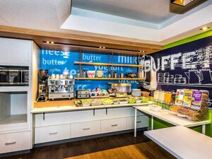 Гостиница ibis budget St Peters