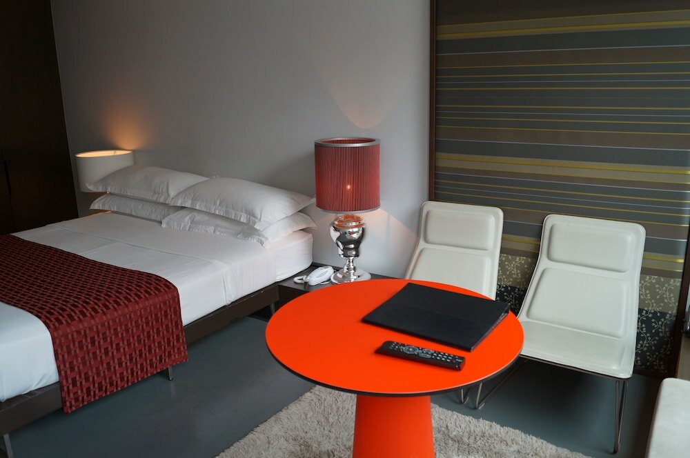 Фото Valentine On George